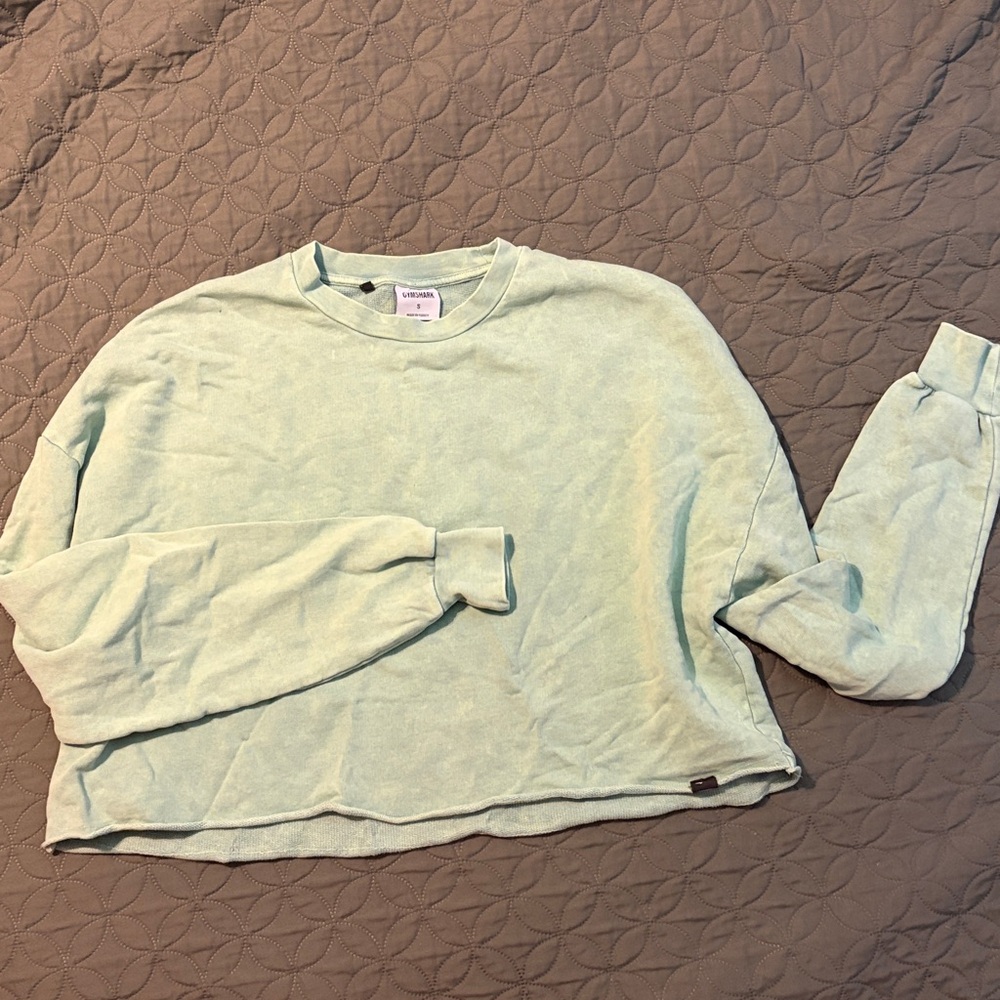 Gymshark Light Green Crop Sweatshirt - S